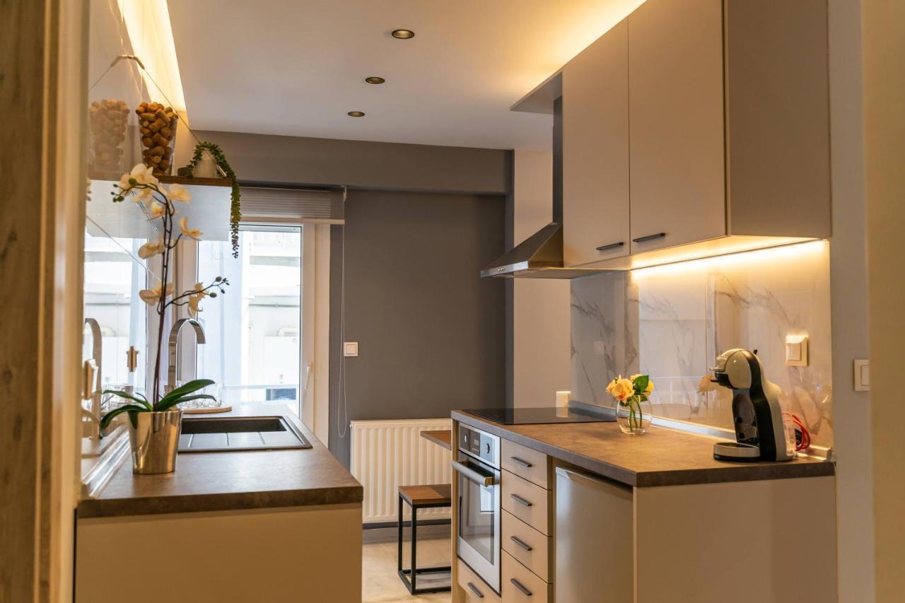 Cozy Modern Apartment Inside The City Center Szaloniki Kültér fotó
