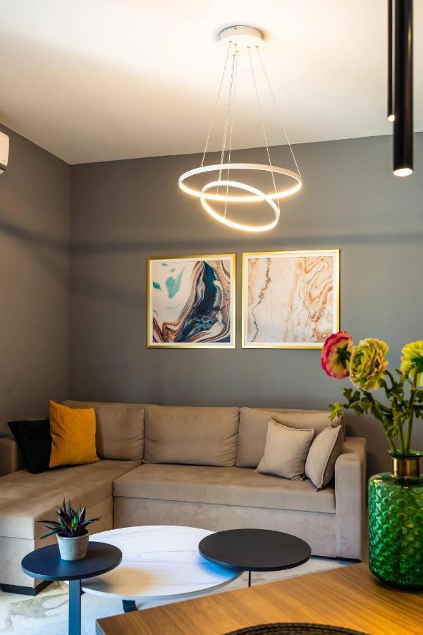Cozy Modern Apartment Inside The City Center Szaloniki Kültér fotó