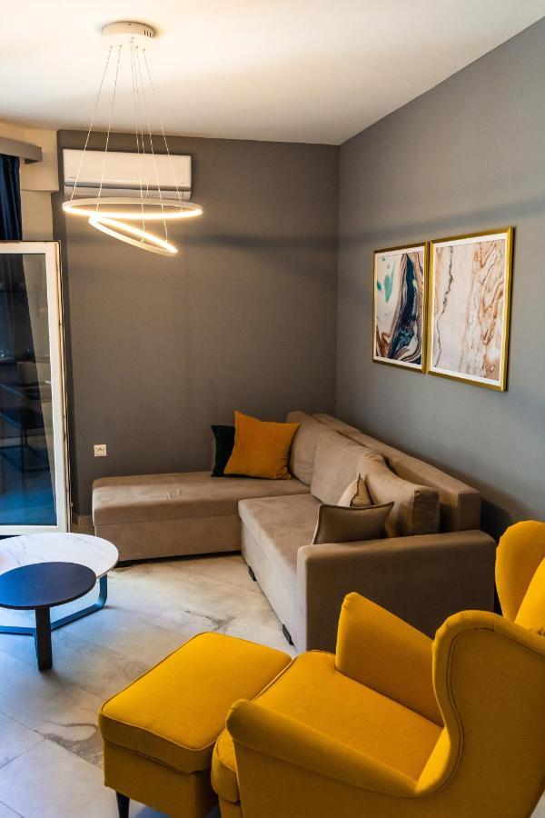 Cozy Modern Apartment Inside The City Center Szaloniki Kültér fotó
