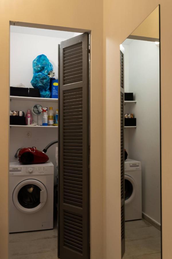 Cozy Modern Apartment Inside The City Center Szaloniki Kültér fotó